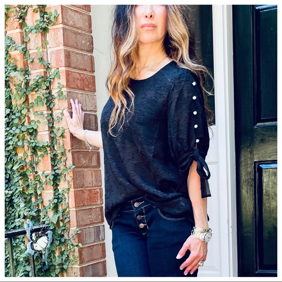 Black textured pearl detail sleeves tunic top | medium - Picture 4 of 14